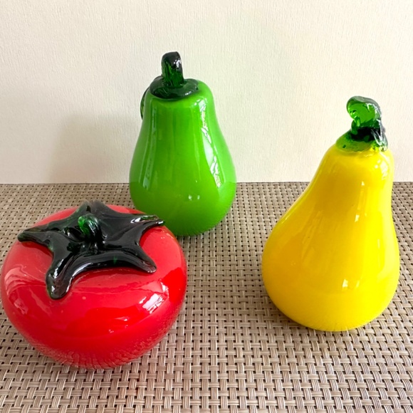 Set of 3 Hand Blown Glass Fruit Murano Style Glass Fruit Tomato, Lemon, & Lime - Picture 11 of 12